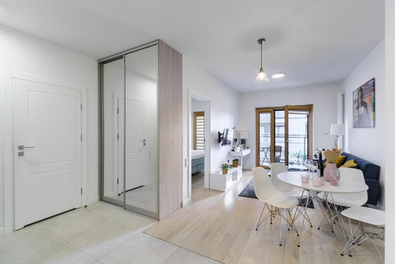 Lumina Luxury Apartments In Mennica Residence Varsovie Extérieur photo