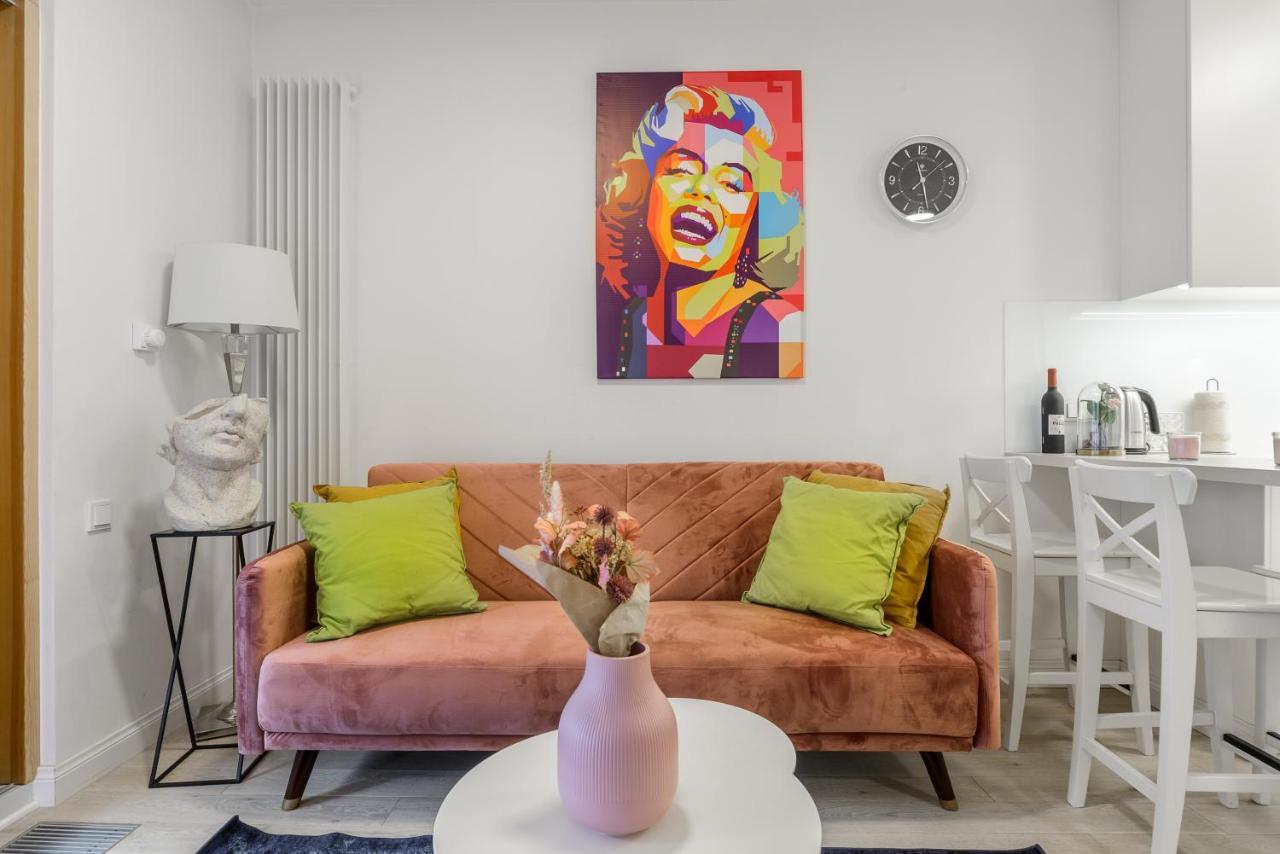 Lumina Luxury Apartments In Mennica Residence Varsovie Extérieur photo