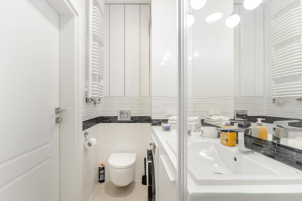 Lumina Luxury Apartments In Mennica Residence Varsovie Extérieur photo