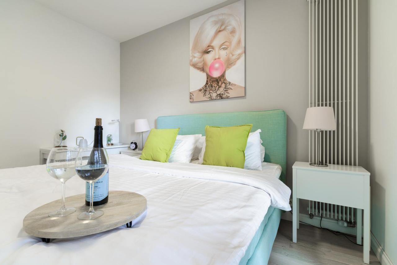 Lumina Luxury Apartments In Mennica Residence Varsovie Extérieur photo