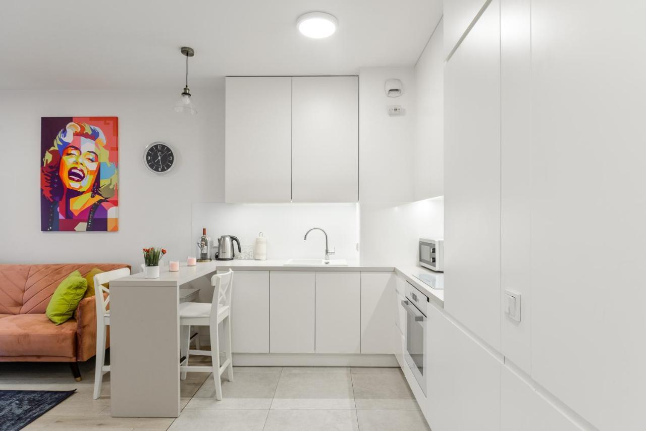 Lumina Luxury Apartments In Mennica Residence Varsovie Extérieur photo