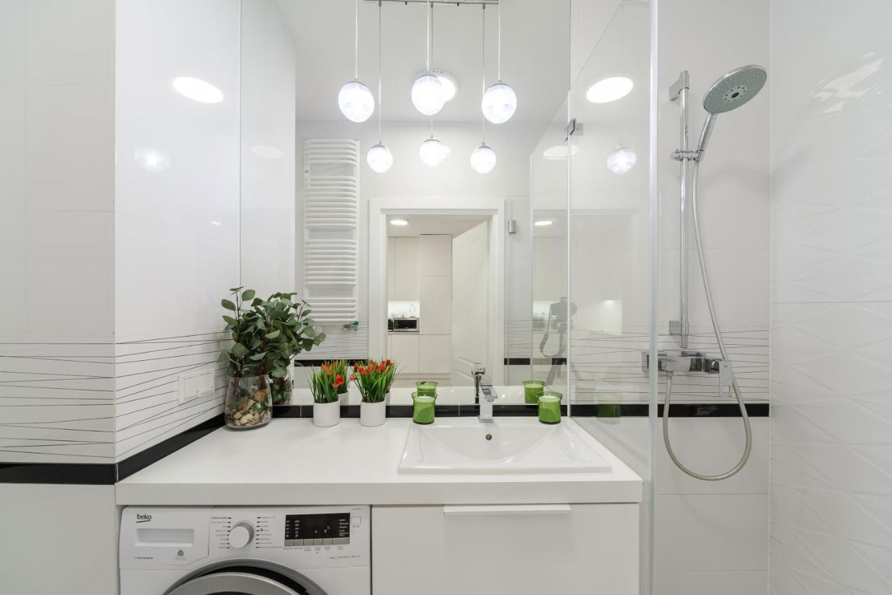 Lumina Luxury Apartments In Mennica Residence Varsovie Extérieur photo