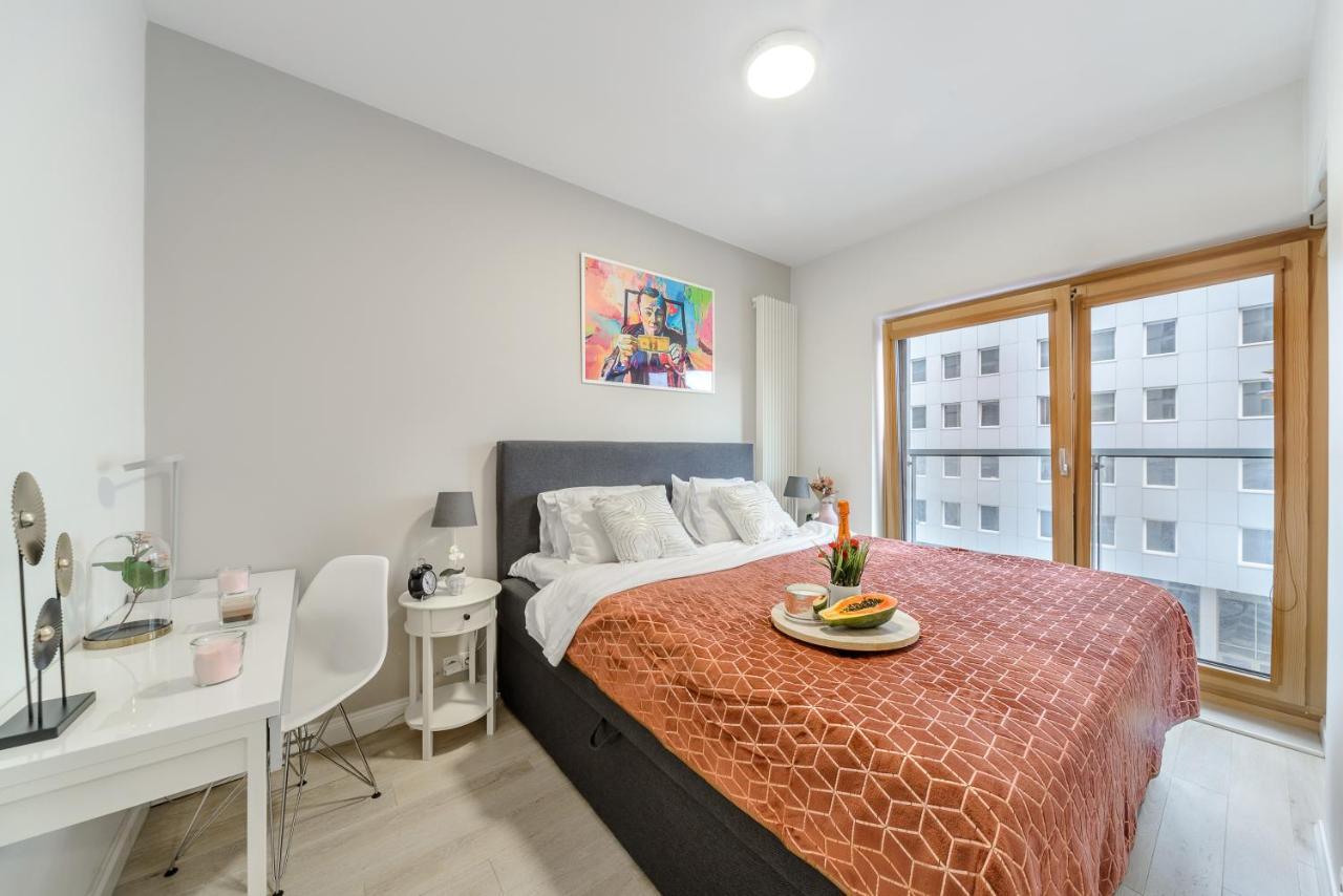 Lumina Luxury Apartments In Mennica Residence Varsovie Extérieur photo